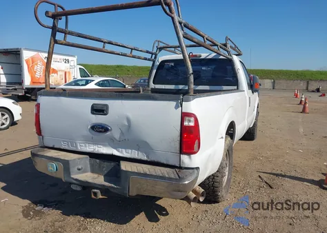 2011 Ford F-250 Xl z USA, uszkodzony, nr VIN 1FTBF2AT7BEB25076